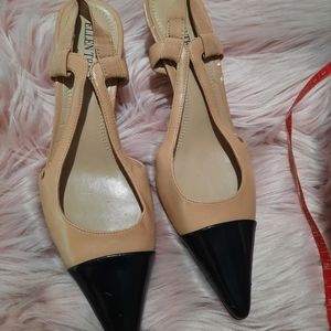 *SOLD*Ellen tracy black/tan heels size 7.5